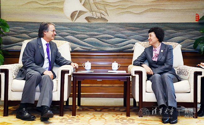 UW Provost Mark Richards Visits Tsinghua University